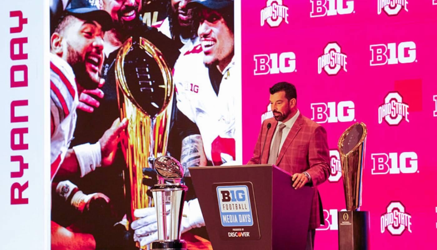 https://sportshub.cbsistatic.com/i/2025/07/23/5c089d93-41dc-43d0-a17c-43d6c4ee2b7d/ryan-day-media-days-1.jpg