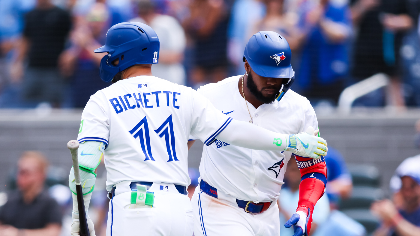 https://sportshub.cbsistatic.com/i/2025/07/24/1c1ba45b-1056-49d4-abbd-2312aab4025d/blue-jays-getty.png
