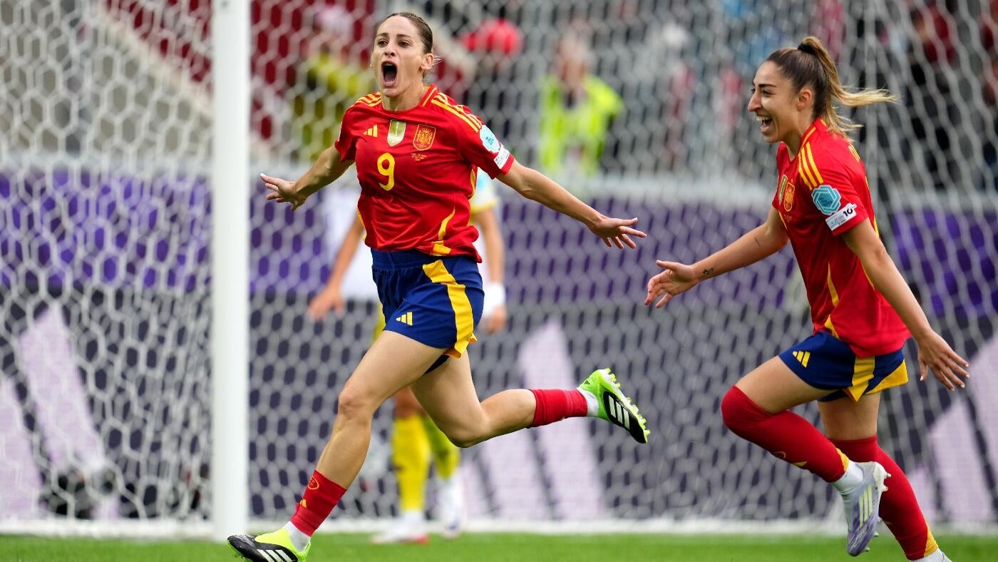 https://sportshub.cbsistatic.com/i/2025/07/25/3d0ad4ce-2169-41f2-8101-95f1fcfd7d06/esther-gonzalez-spain-goal-getty-cbs.jpg