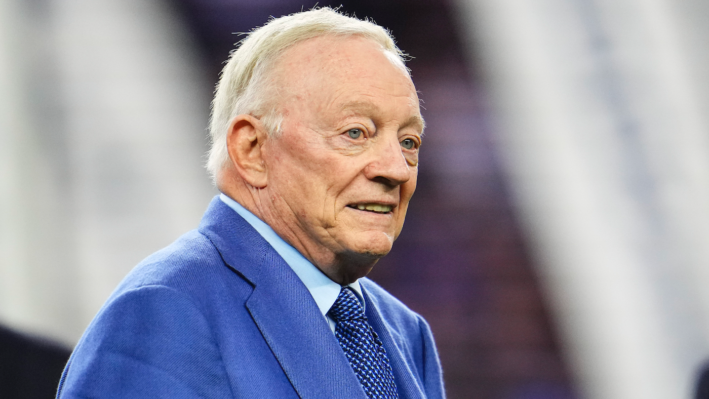 Micah Parsons contract saga: Jerry Jones says Cowboys fans' 'Pay Micah' chants were 'faint little sound'
