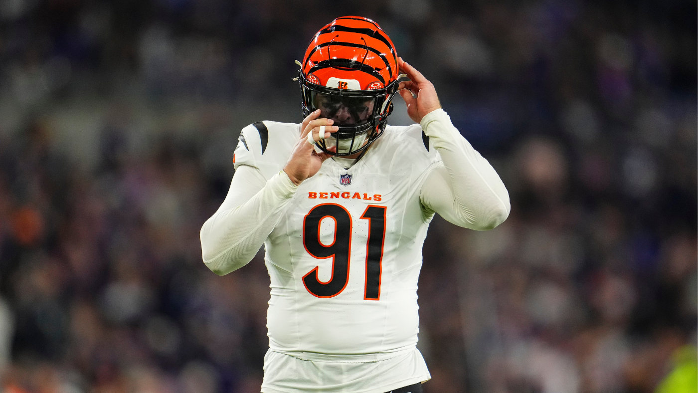 Bengals' Trey Hendrickson reportedly plans to end holdout, report to camp despite ongoing contract dispute