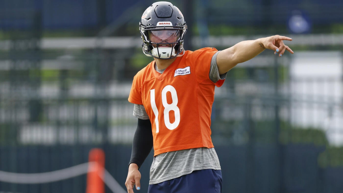 Bears coach Ben Johnson details Caleb Williams' growth: 'He is so much more comfortable right now'
