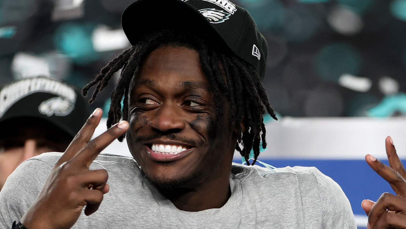 Eagles' A.J. Brown offers hilarious reason why he chose Ole Miss over Georgia during recruitment