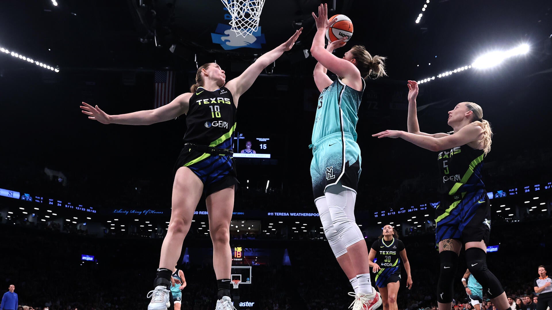 https://sportshub.cbsistatic.com/i/2025/08/06/5de55afd-a203-4a25-95f3-50b300bfec01/19.jpg