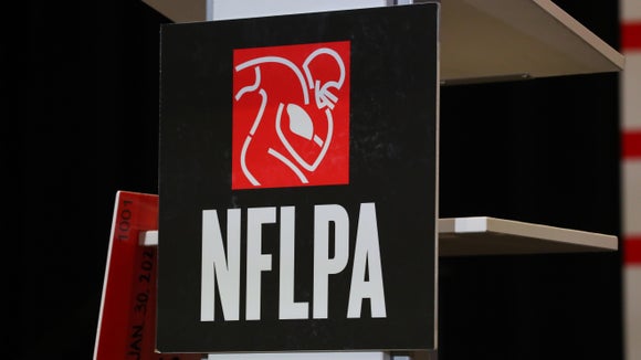 NFLPA Clarifies League Ban on Use of Smelling Salts