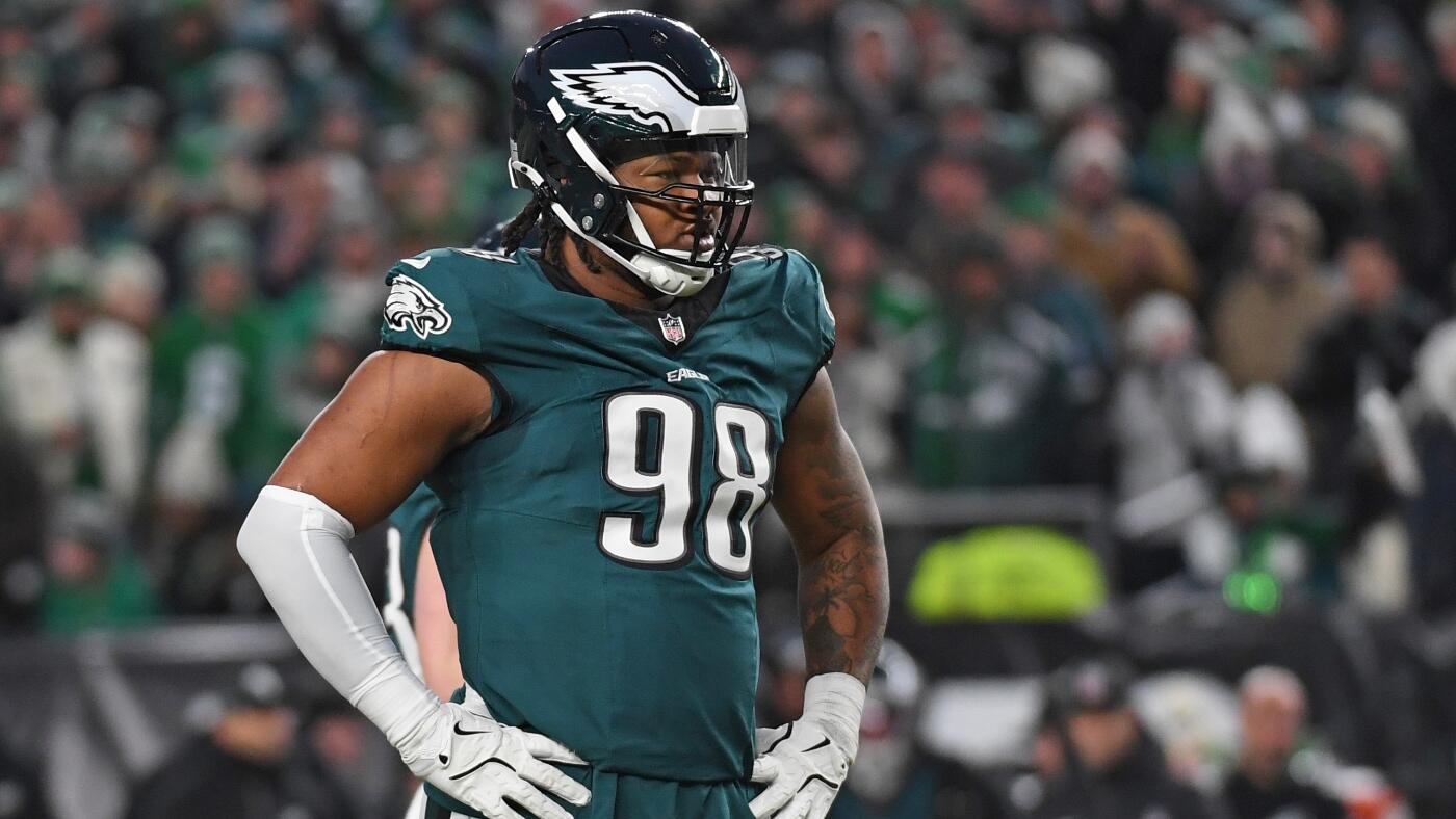 https://sportshub.cbsistatic.com/i/2025/08/15/7a7a5c70-898e-4aad-8842-f5a5d93b97c6/jalen-carter-cbs.jpg