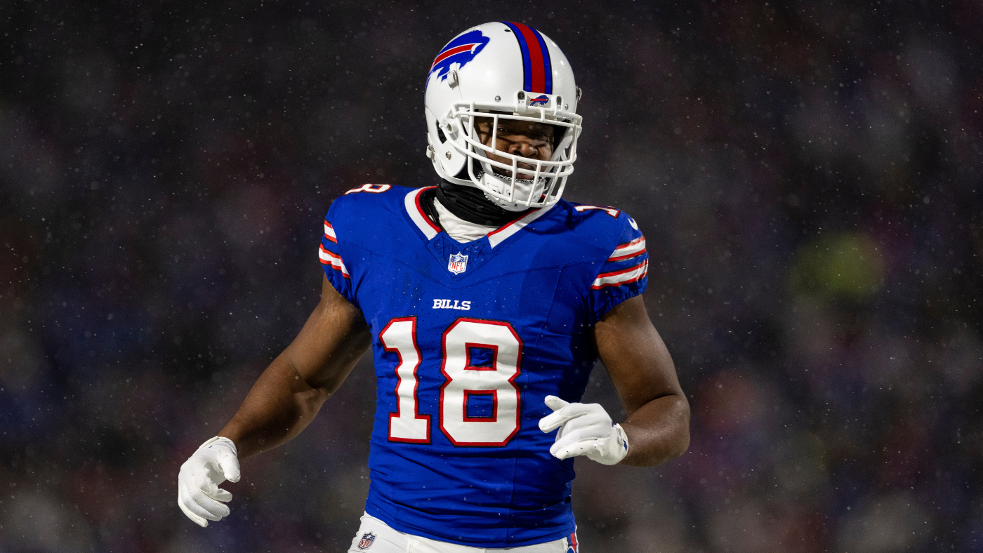 
                        Amari Cooper, Raiders agree to deal: Las Vegas reuniting with veteran WR on one-year contract, per report
                    