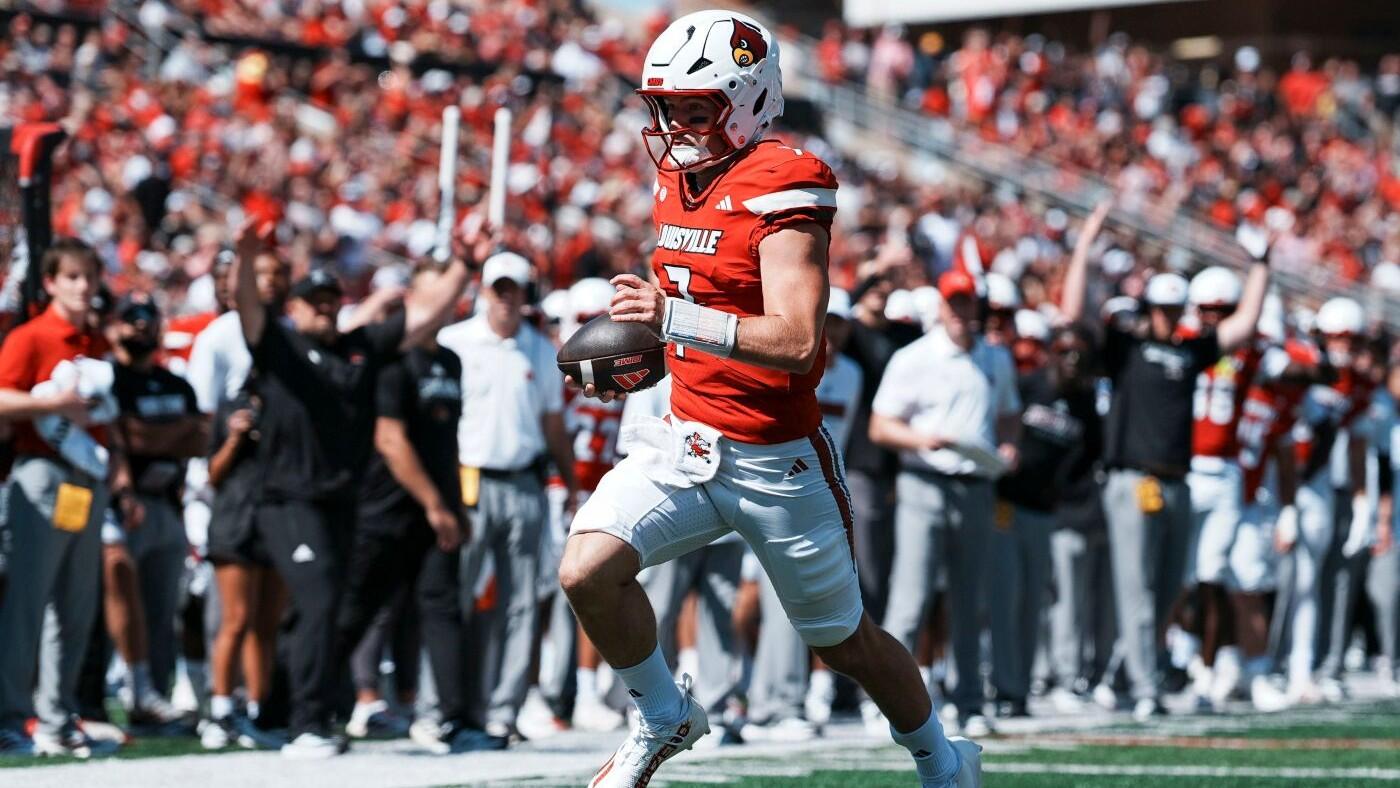 https://sportshub.cbsistatic.com/i/2025/09/02/b6640f6e-7b04-4fee-80dd-7e258c736619/miller-moss-louisville-football-cbs.jpg