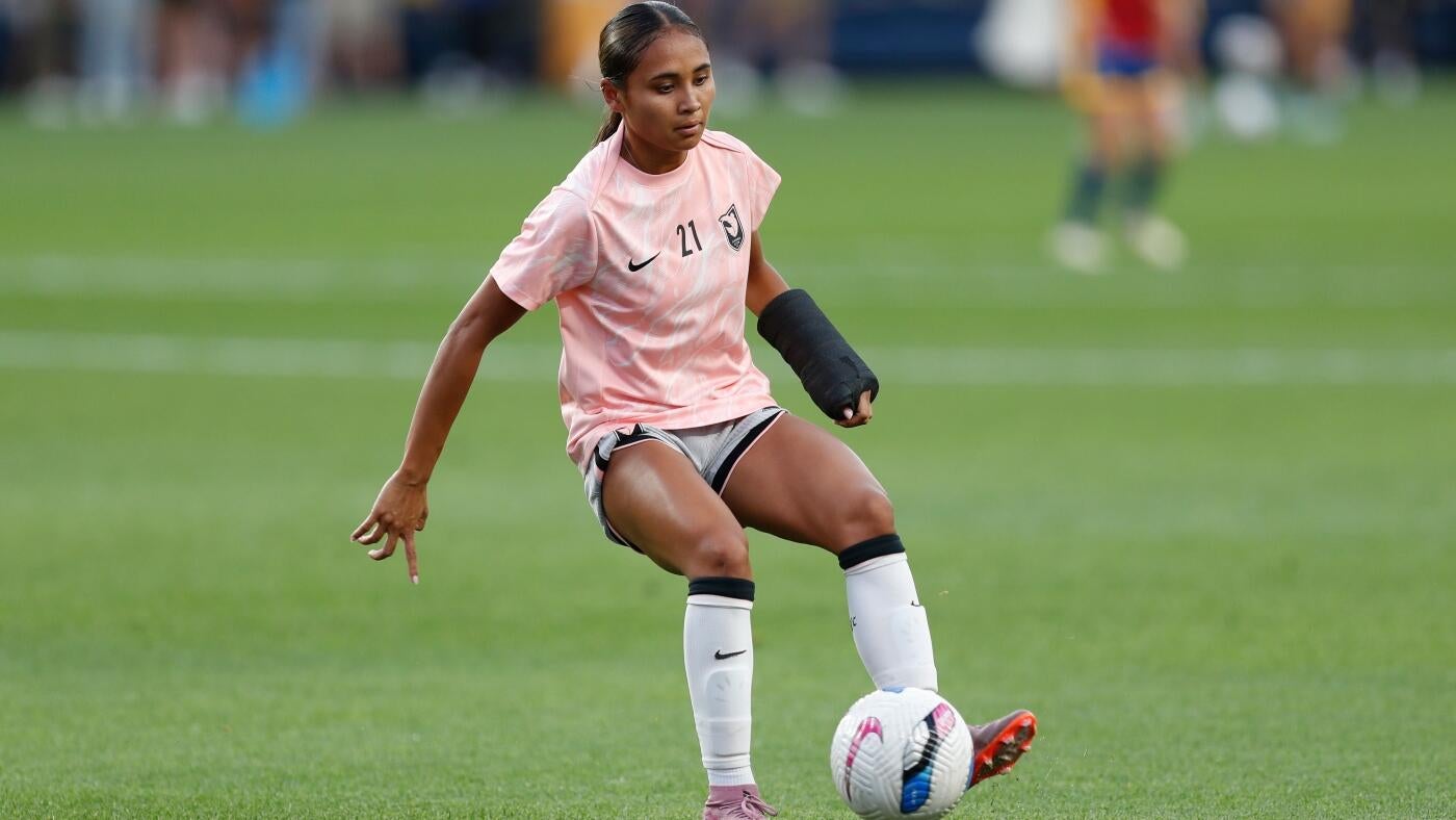 https://sportshub.cbsistatic.com/i/2025/09/04/54fc9b0c-cdca-4eeb-ad1d-c16eb36aa5c7/at-1.jpg