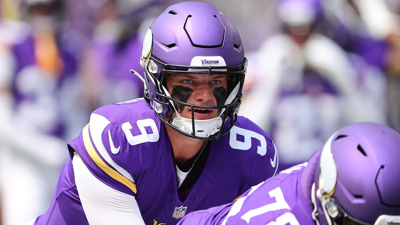 https://sportshub.cbsistatic.com/i/2025/09/04/7e2479e8-c06e-4e41-adc8-e53949a1799c/jj-mccarthy-vikings-g.jpg