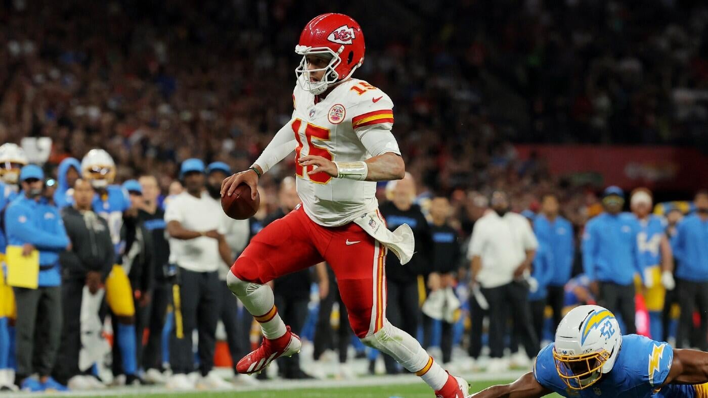NFL DFS, Chiefs vs. Jaguars: DraftKings, FanDuel daily Fantasy football picks, advice on Monday Night Football
