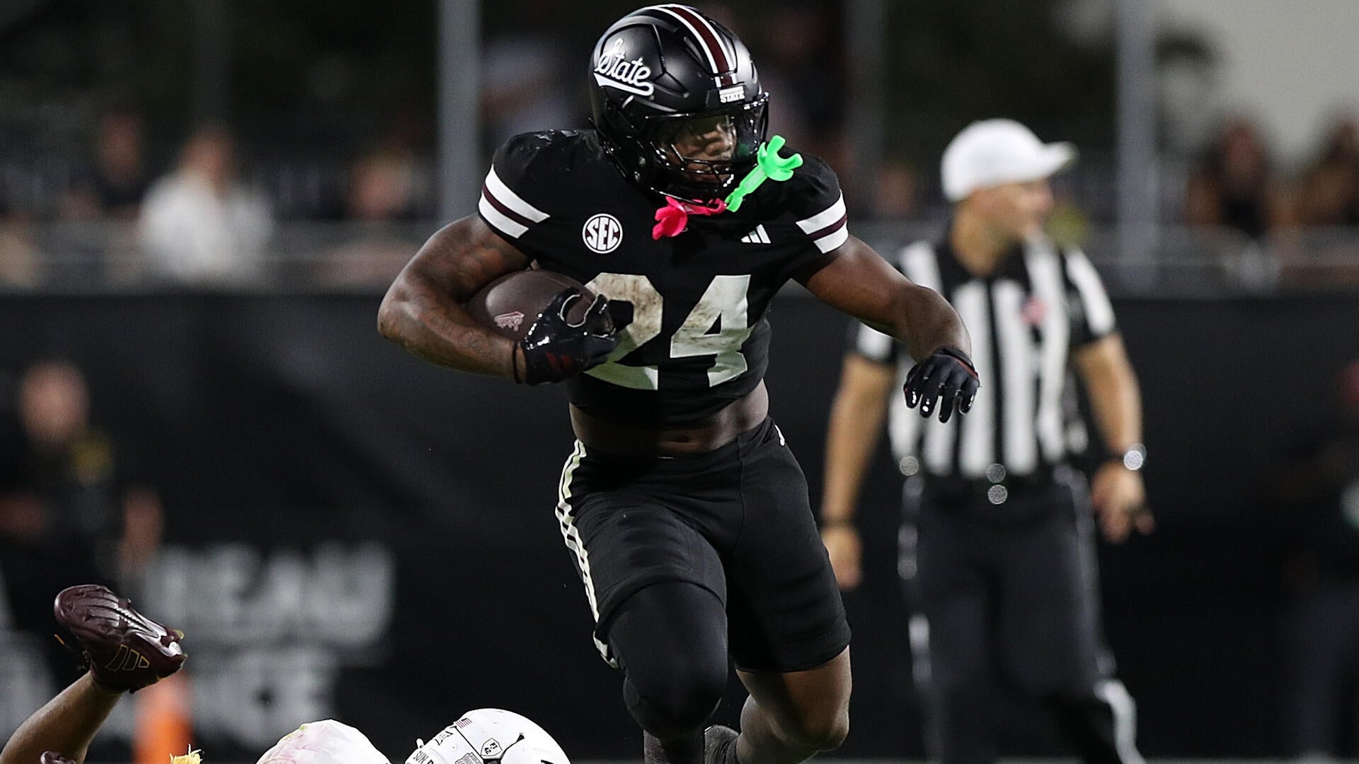https://sportshub.cbsistatic.com/i/2025/09/07/01c9e3c4-770f-4a1a-a484-f79afce90465/mississippi.jpg