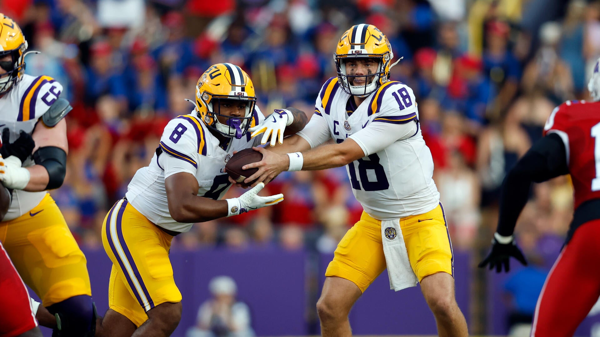 https://sportshub.cbsistatic.com/i/2025/09/07/7e10bfc4-ef9d-489f-83af-c4d2177c6d2c/lsu.jpg