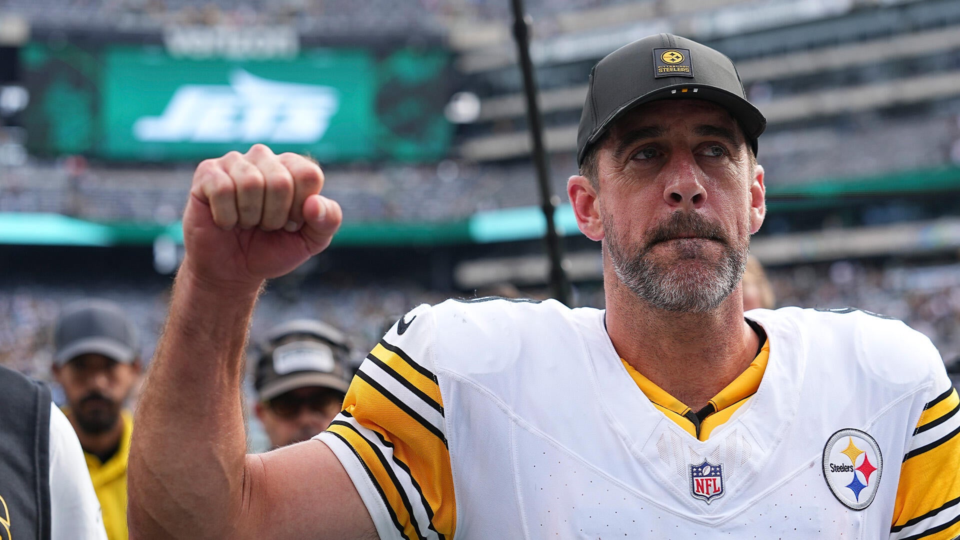 https://sportshub.cbsistatic.com/i/2025/09/08/1dda5e6c-7712-4639-b6c3-731e049dc23a/rodgers.jpg