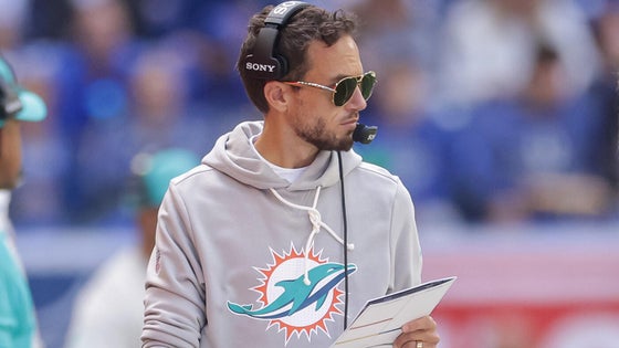 mike-mcdaniel-dolphins-g.jpg
