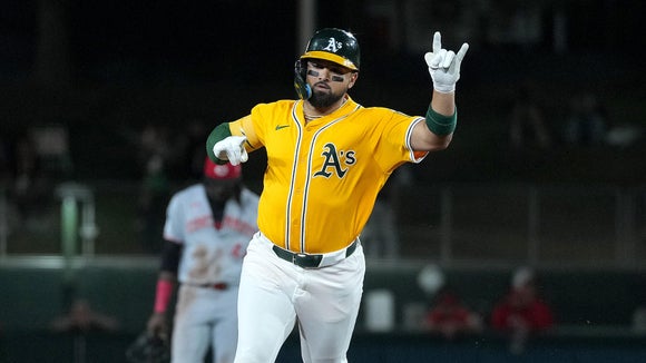 Reds vs Athletics