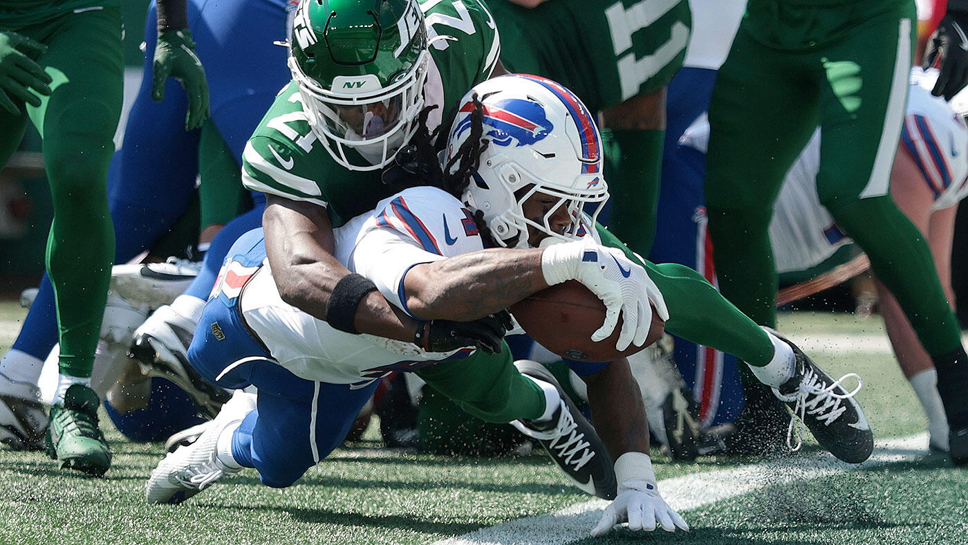 Bills vs. Dolphins props, SportsLine Machine Learning Model AI best bets: James Cook Over 65.5 rushing yards