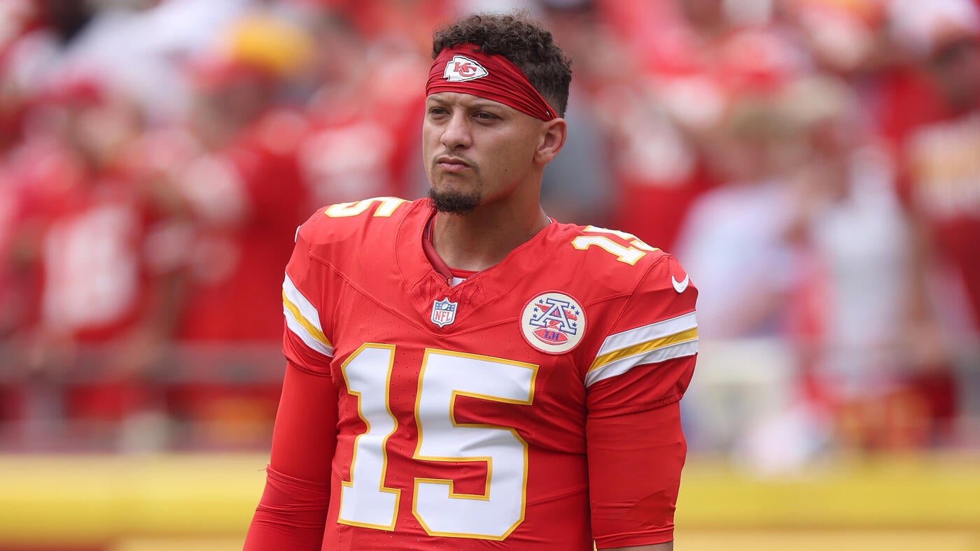 Andy Reid, Patrick Mahomes take responsibility, address key turnover in Chiefs Week 2 loss to Eagles