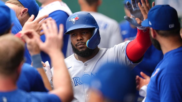 Blue Jays Division Lead Down To 2 Games