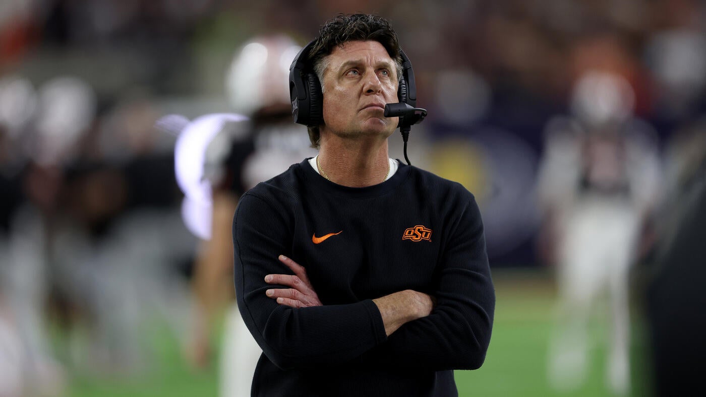 Oklahoma State fires Mike Gundy; Jaxson Dart replaces Russell Wilson; Oklahoma QB John Mateer injured