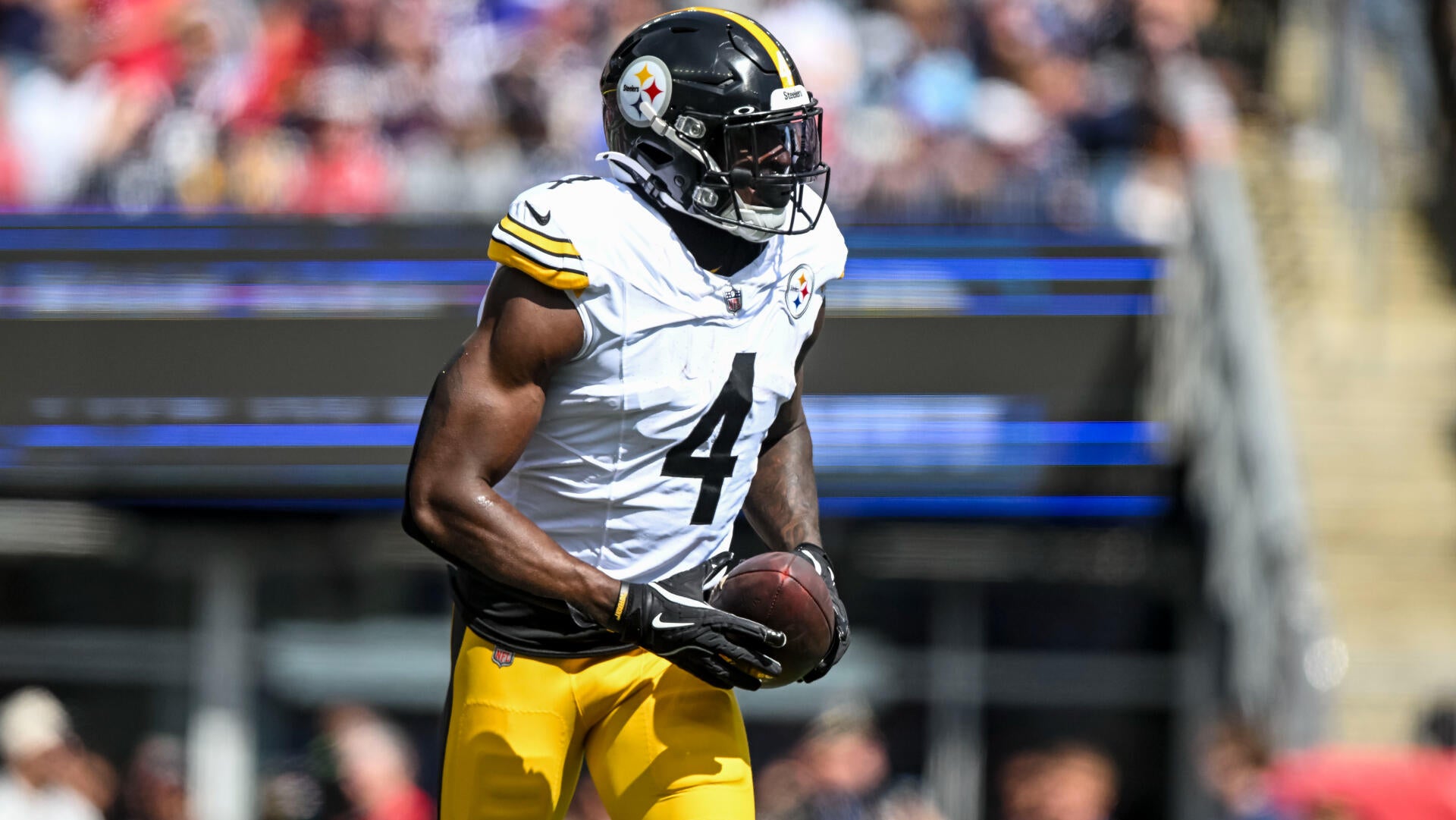 Week 9 NFL score predictions, best bets, odds, picks today: Expert reveals exact scores for all 14 matchups
