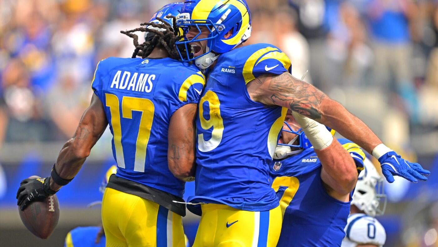 Davante Adams celebrates with a Rams teammate