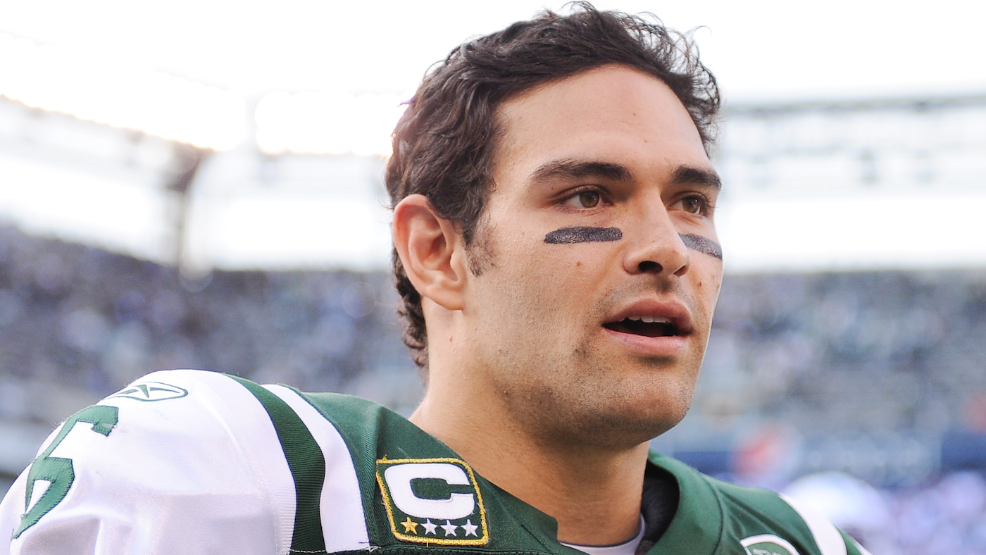 Mark Sanchez hospitalized with injuries from reported stabbing in Indianapolis ahead of Raiders vs. Colts game