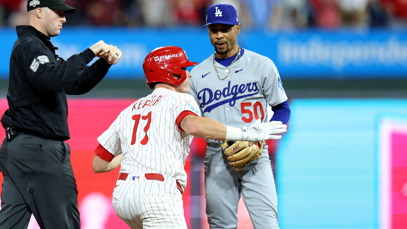 https://sportshub.cbsistatic.com/i/2025/10/06/72273716-ac8d-4522-b300-986a4b5d86d0/dodgers-phillies-getty.png