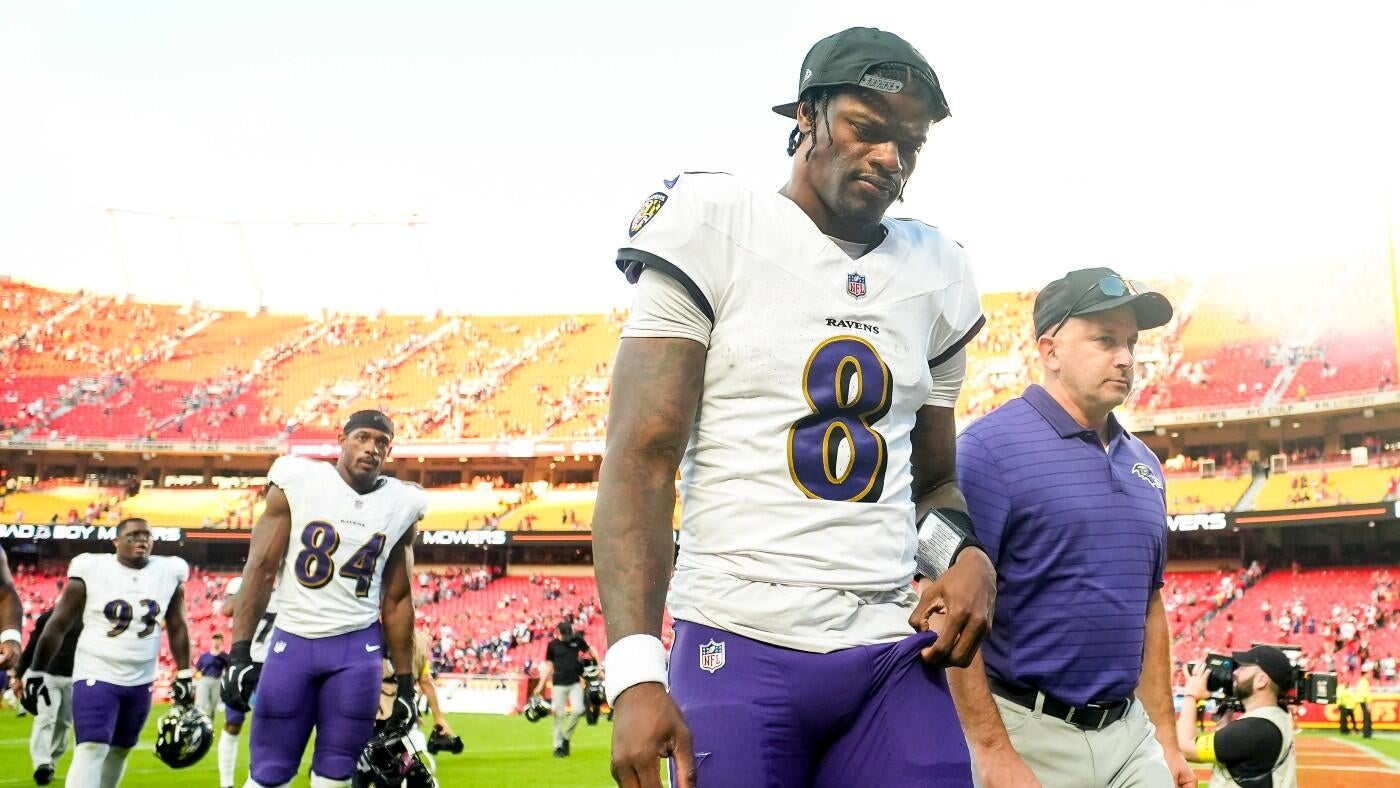 https://sportshub.cbsistatic.com/i/2025/10/06/edf40c0c-f620-41a8-9eb3-c202cb068815/lamar-jackson.jpg