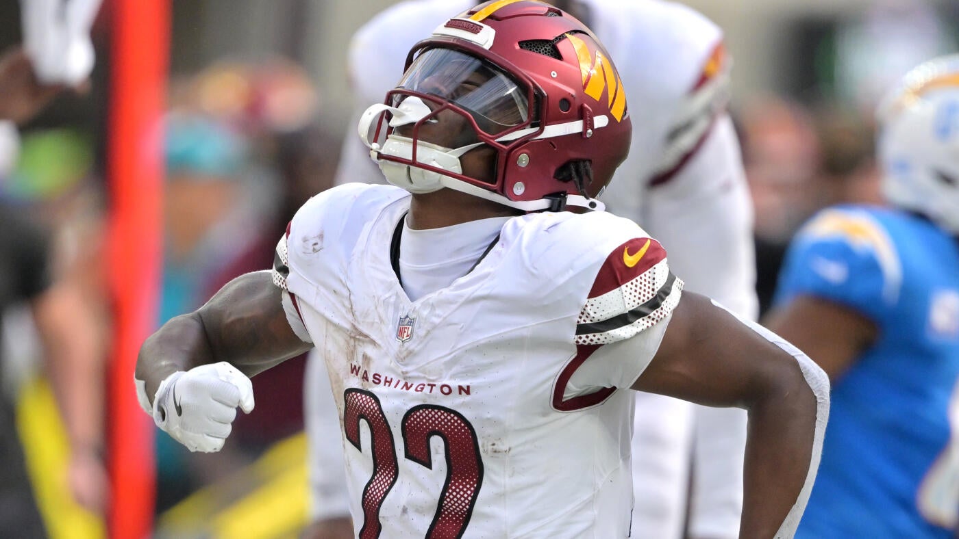 Dynasty Fantasy Football Running Back Rankings: Bhayshul Tuten and Jacory Croskey-Merritt could be risers