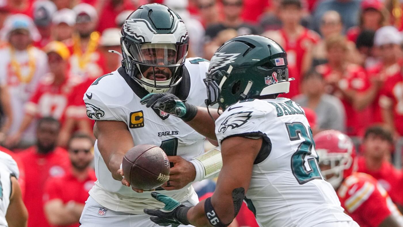 saquon-barkley-jalen-hurts-eagles-cbs.jpg