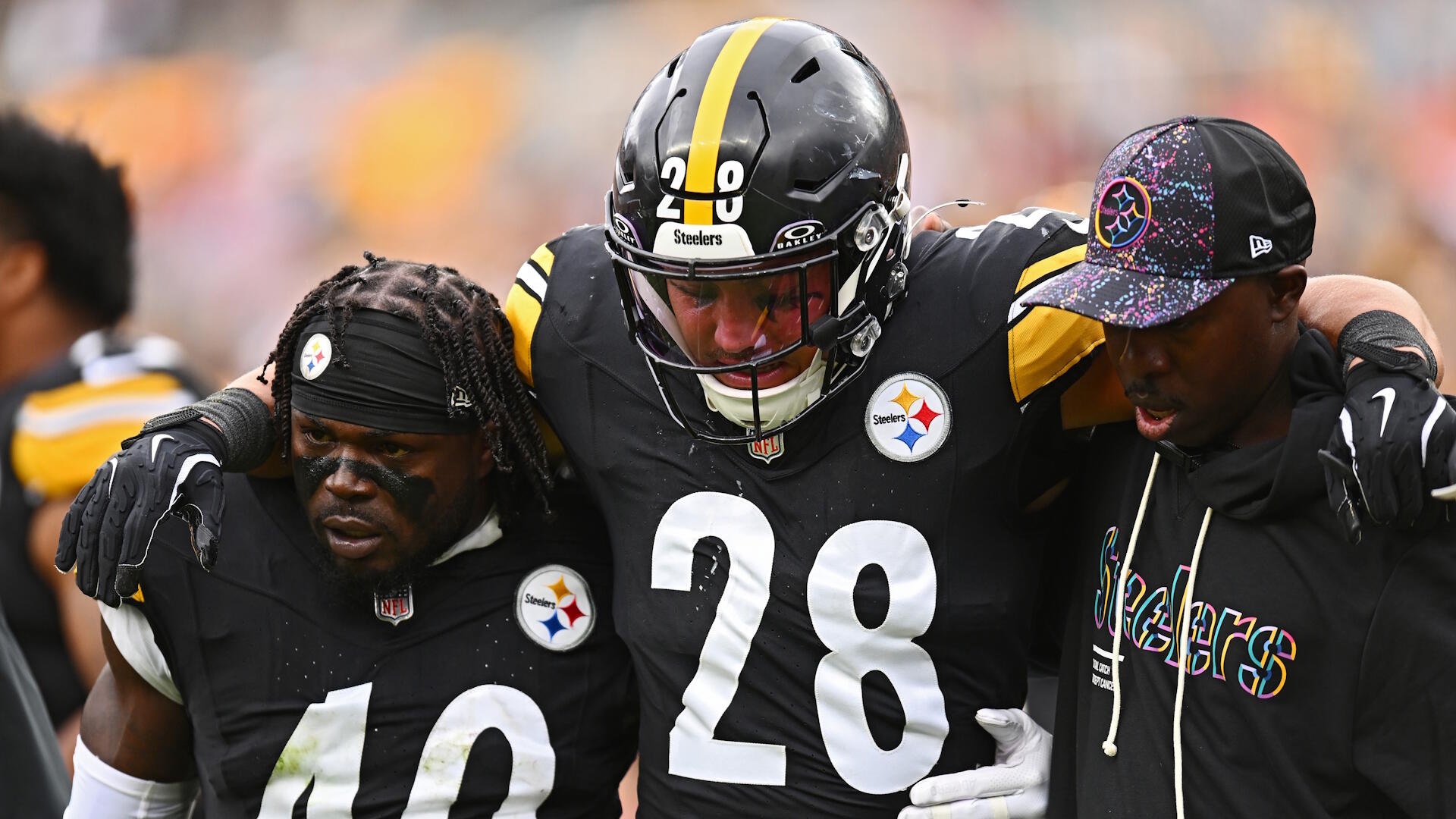 Steelers, Browns players express 'outrage' to NFLPA over poor playing surface at Acrisure Stadium, per report