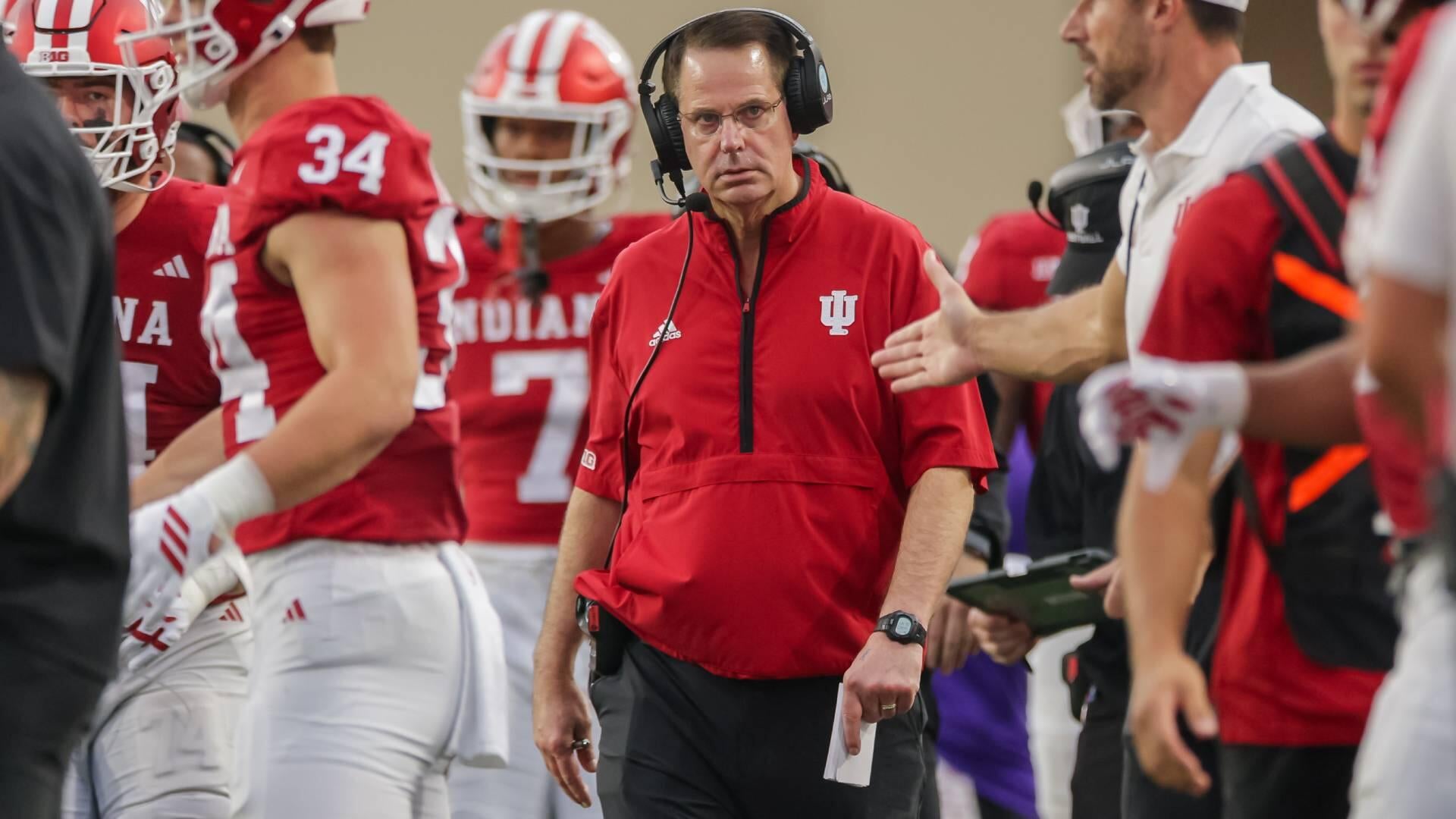 <a href="https://www.cbssports.com/college-football/news/curt-cignetti-contract-buyout-salary-bonuses-indiana-hoosiers-coach/" target="_blank">Curt Cignetti contract details: Salary, buyout, bonuses as Indiana coach signs monster eight-year extension</a>