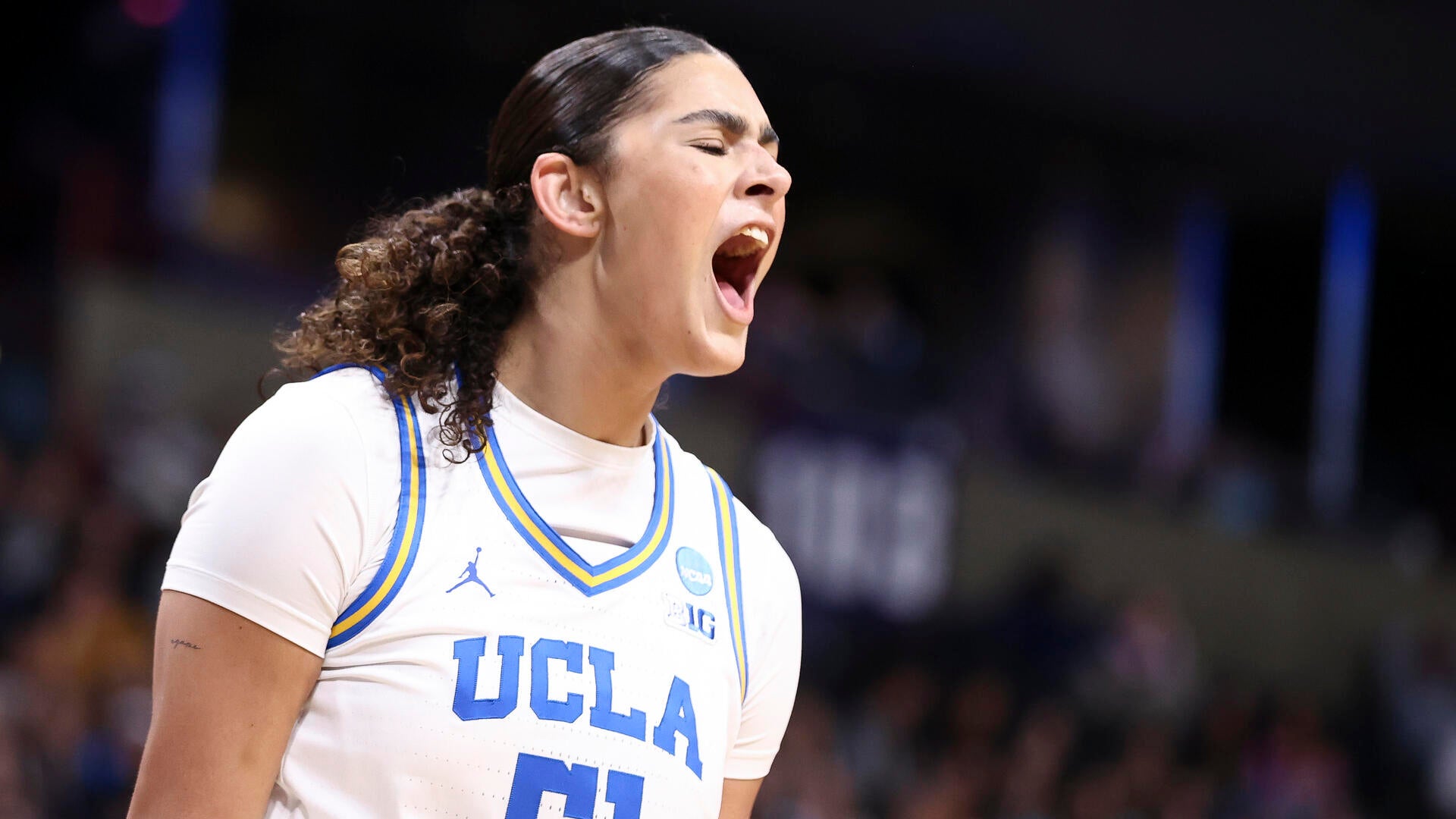 UCLA’s Lauren Betts, Notre Dame’s Hannah Hidalgo headline 2025-26 AP preseason All-America team