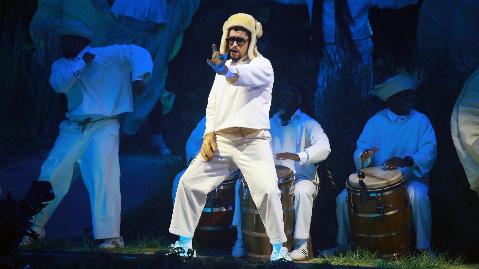 <a href="https://www.cbssports.com/nfl/news/roger-goodell-defends-bad-bunny-as-super-bowl-lx-halftime-performer-its-carefully-thought-through/" target="_blank">Roger Goodell defends Bad Bunny as Super Bowl LX halftime performer: ‘It’s carefully thought through’</a>