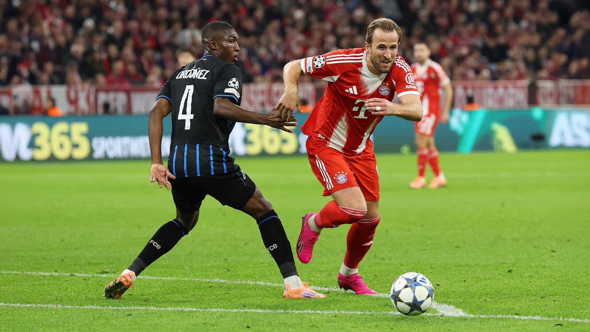 https://sportshub.cbsistatic.com/i/2025/10/22/42721e2b-39d0-4446-b0ca-e4f2892b8996/bayern.jpg
