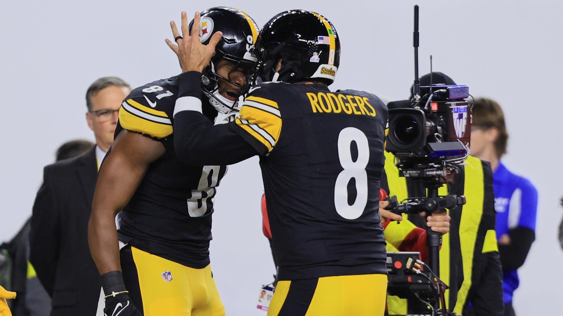 <a href="https://www.cbssports.com/nfl/news/week-8-nfl-betting-guide-props-spreads-model-expert-parlay-dfs-fantasy-picks-predictions/" target="_blank">Week 8 NFL betting guide, props, spreads: Model, expert, parlay, DFS and season-long fantasy picks revealed</a>