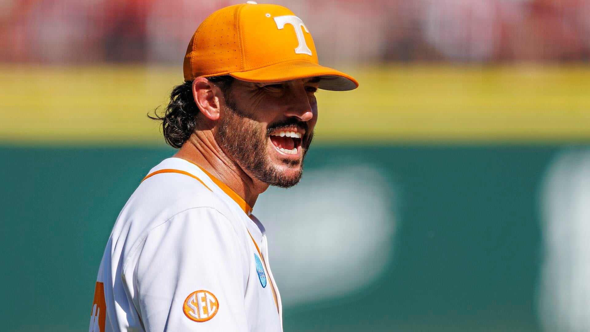 Tony Vitello doesn’t want ‘Lane Kiffin status’ after leaving Tennessee for MLB’s Giants