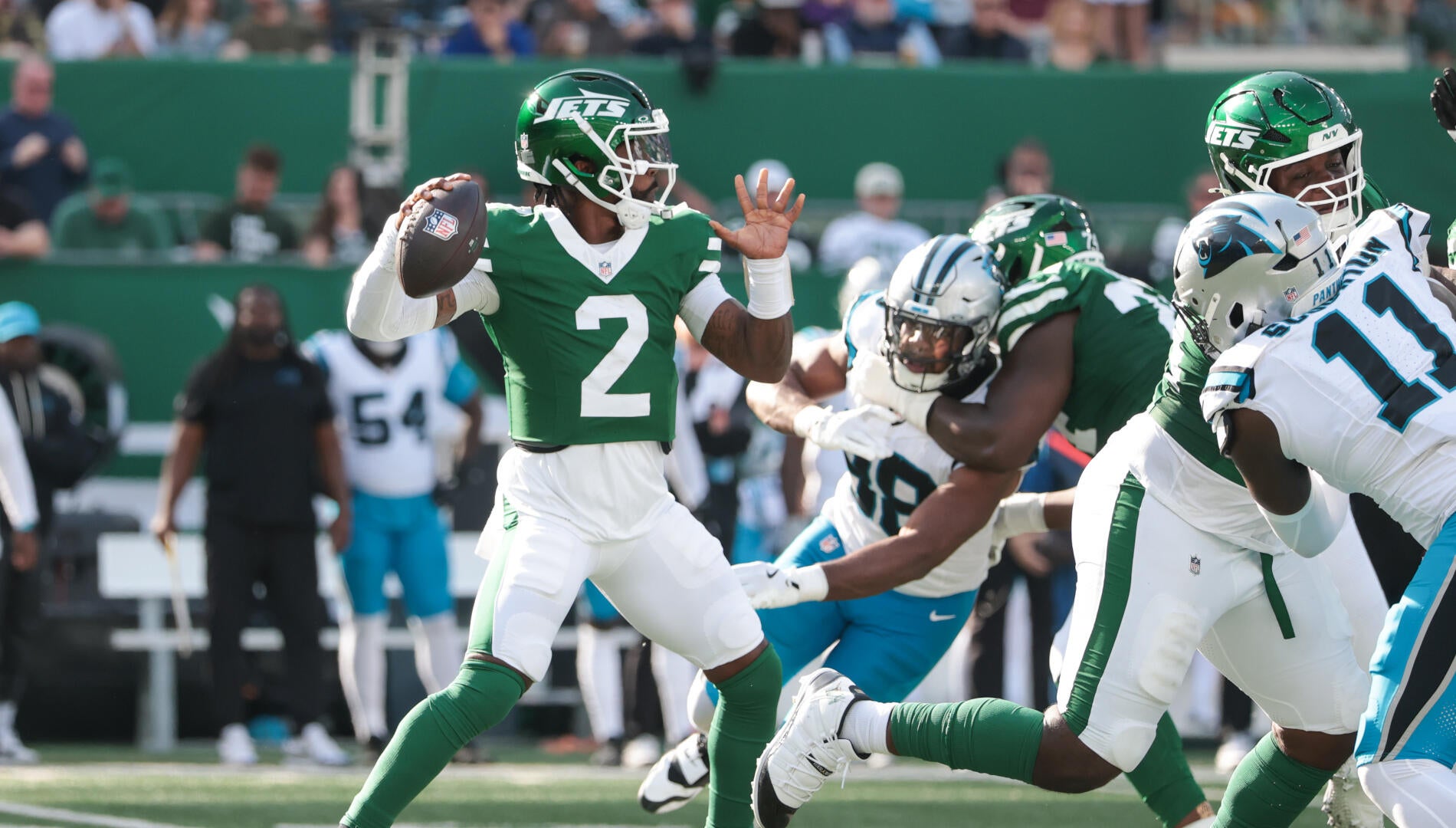 Aaron Glenn still mum on Jets starting quarterback; Garrett Wilson, Sauce Gardner ruled out against Bengals