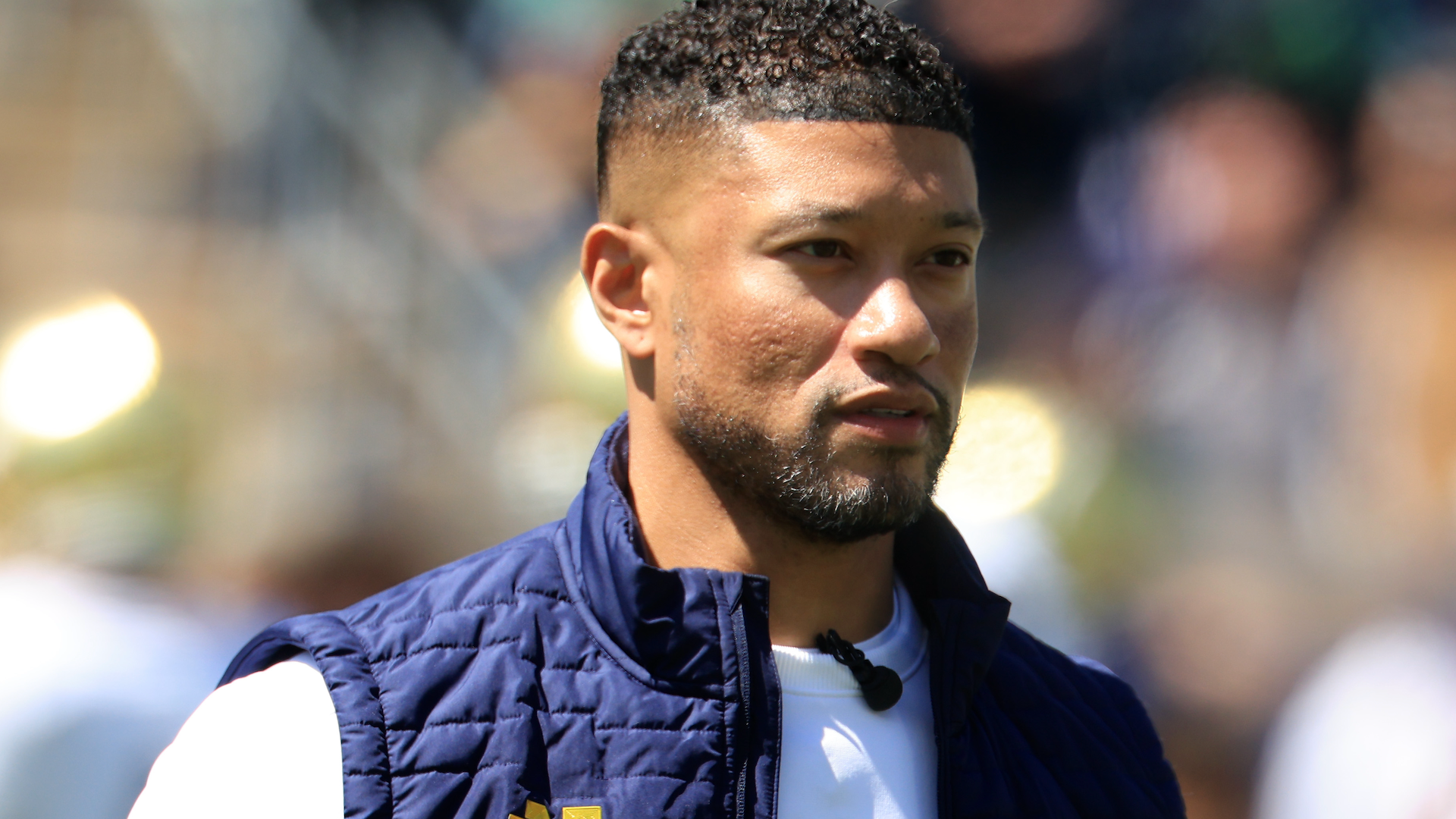 <a href="https://www.cbssports.com/college-football/news/marcus-freeman-reacts-to-lsu-firing-brian-kelly-reportedly-declines-advances-from-penn-state-florida/" target="_blank">Marcus Freeman reacts to LSU firing Brian Kelly, reportedly declines advances from Penn State, Florida</a>