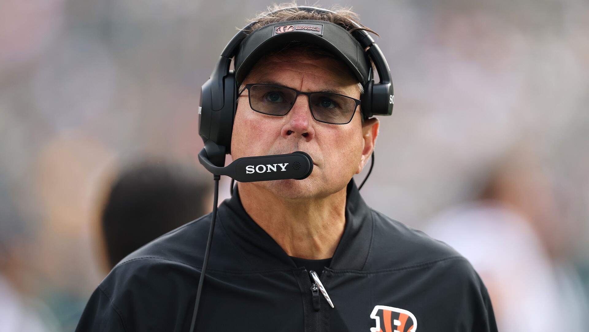 <a href="https://www.cbssports.com/nfl/news/bengals-defense-holds-players-only-meeting-after-allowing-more-than-500-yards-to-the-previously-winless-jets/" target="_blank">Bengals defense holds players-only meeting after allowing more than 500 yards to the previously winless Jets</a>