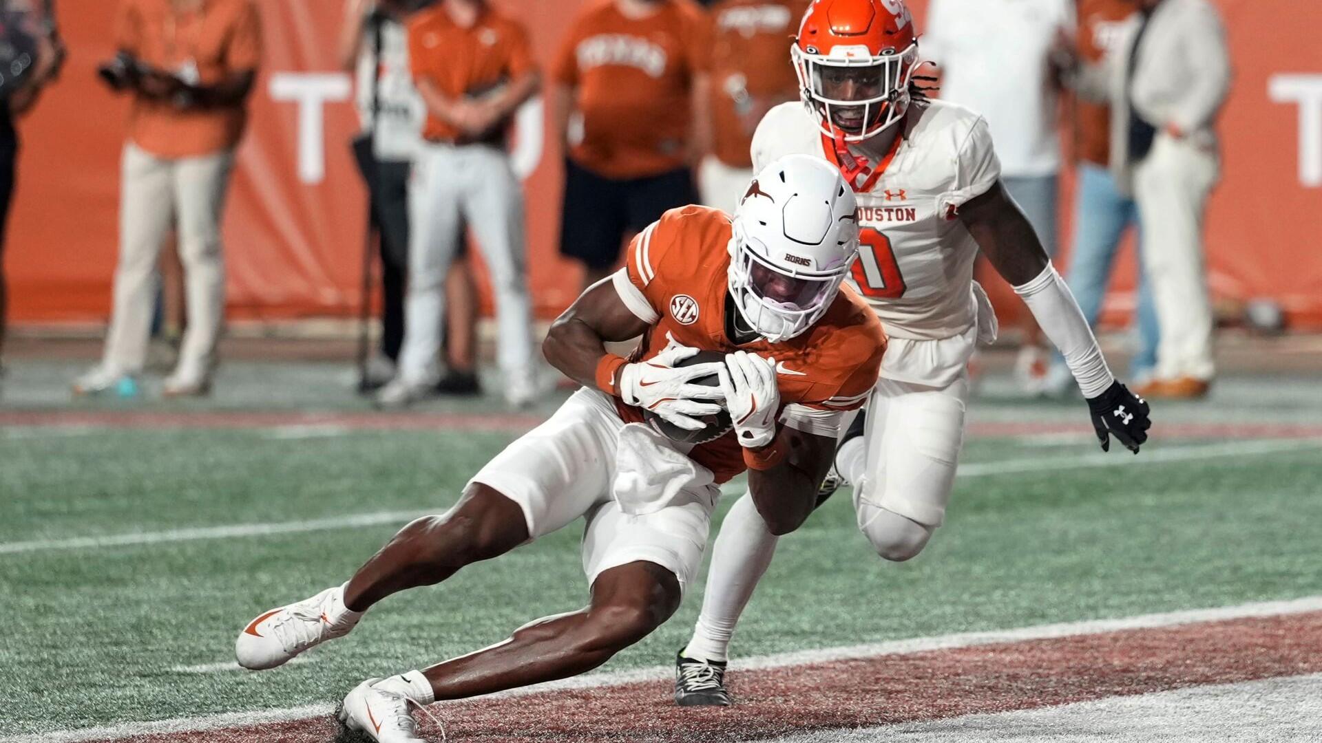 <a href="https://www.cbssports.com/college-football/news/texas-vanderbilt-prediction-odds-line-time-2025-college-football-week-10-picks-arch-manning-status/" target="_blank">Texas vs. Vanderbilt prediction, odds, line, time: 2025 college football Week 10 picks by model</a>