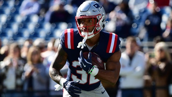 treveyon-henderson-new-england-patriots.jpg