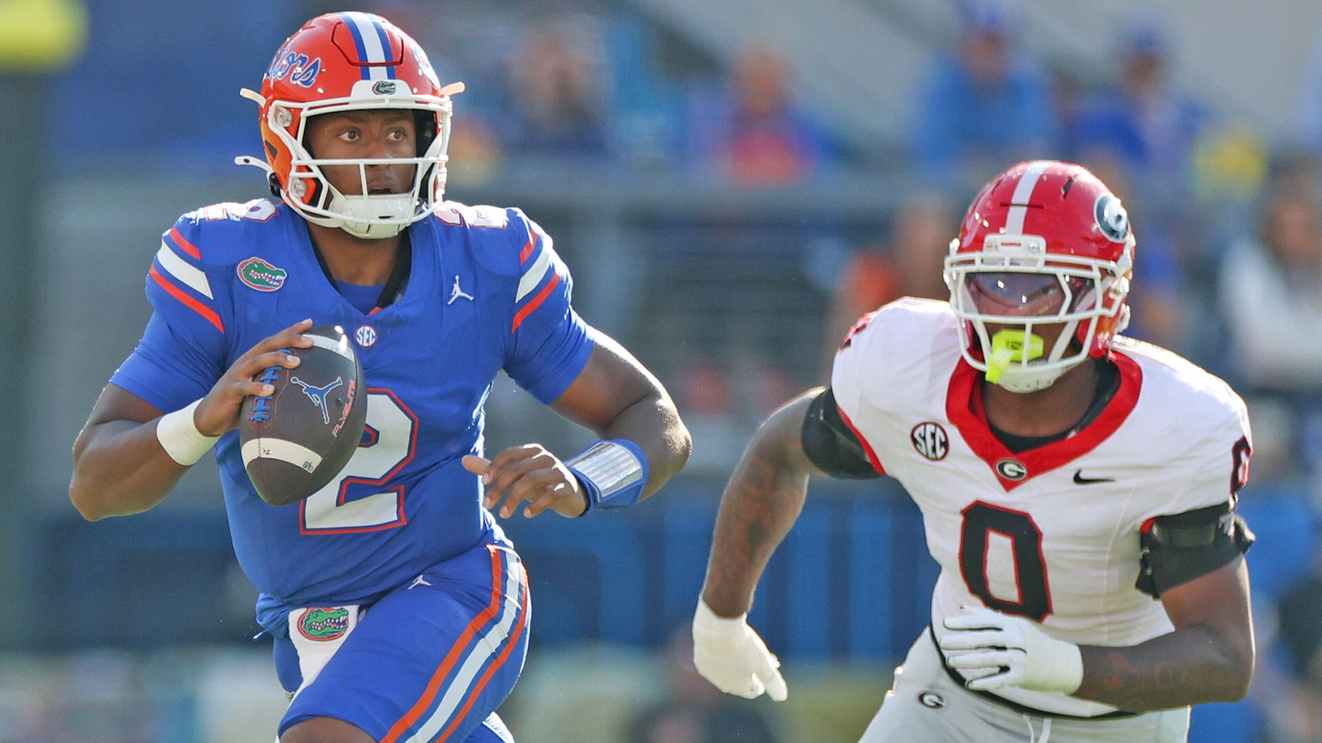 <a href="https://www.cbssports.com/college-football/news/college-football-odds-picks-predictions-week-14-2025/" target="_blank">College football odds, picks, predictions for Week 14, 2025: Computer backs Florida, Virginia Tech</a>
