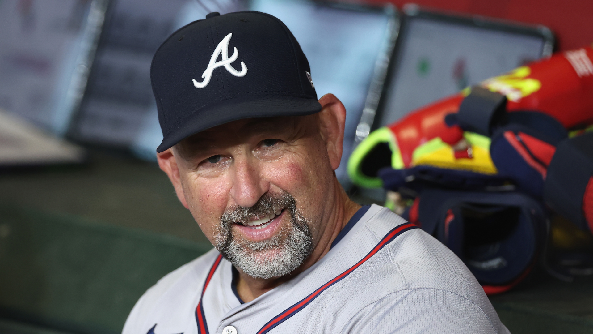 
                        MLB manager tracker: Braves promote Walt Weiss, only Padres, Rockies jobs remain open
                    