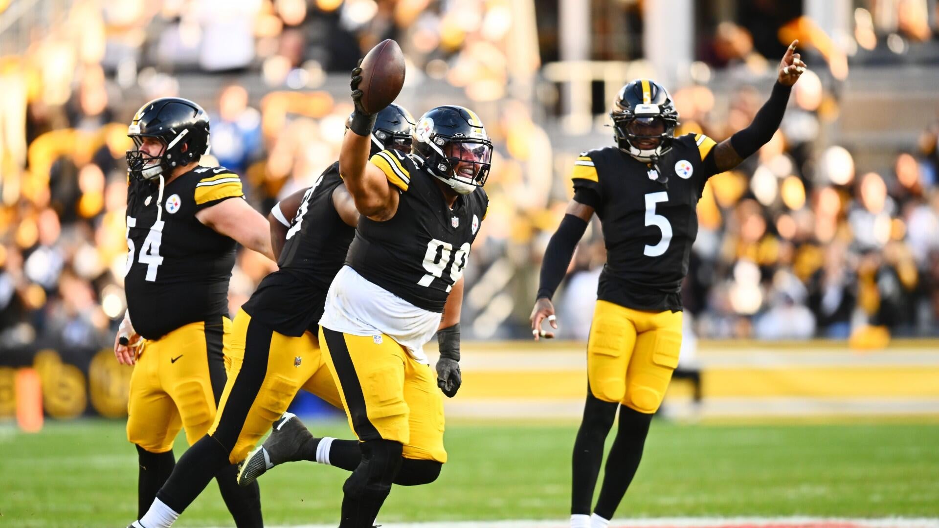 
                        Can Steelers' defense maintain dominance? Inside Mike Tomlin's necessary changes
                    