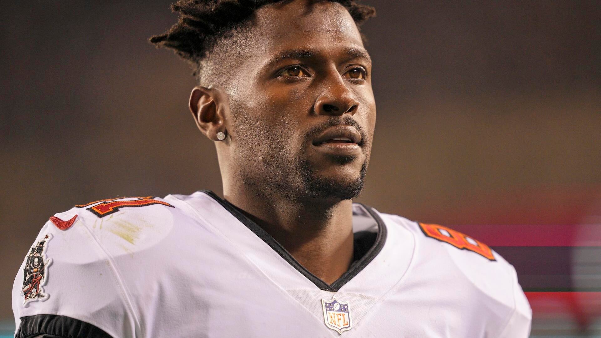 Antonio Brown pleads not guilty to attempted murder charge, must wear GPS ankle monitor