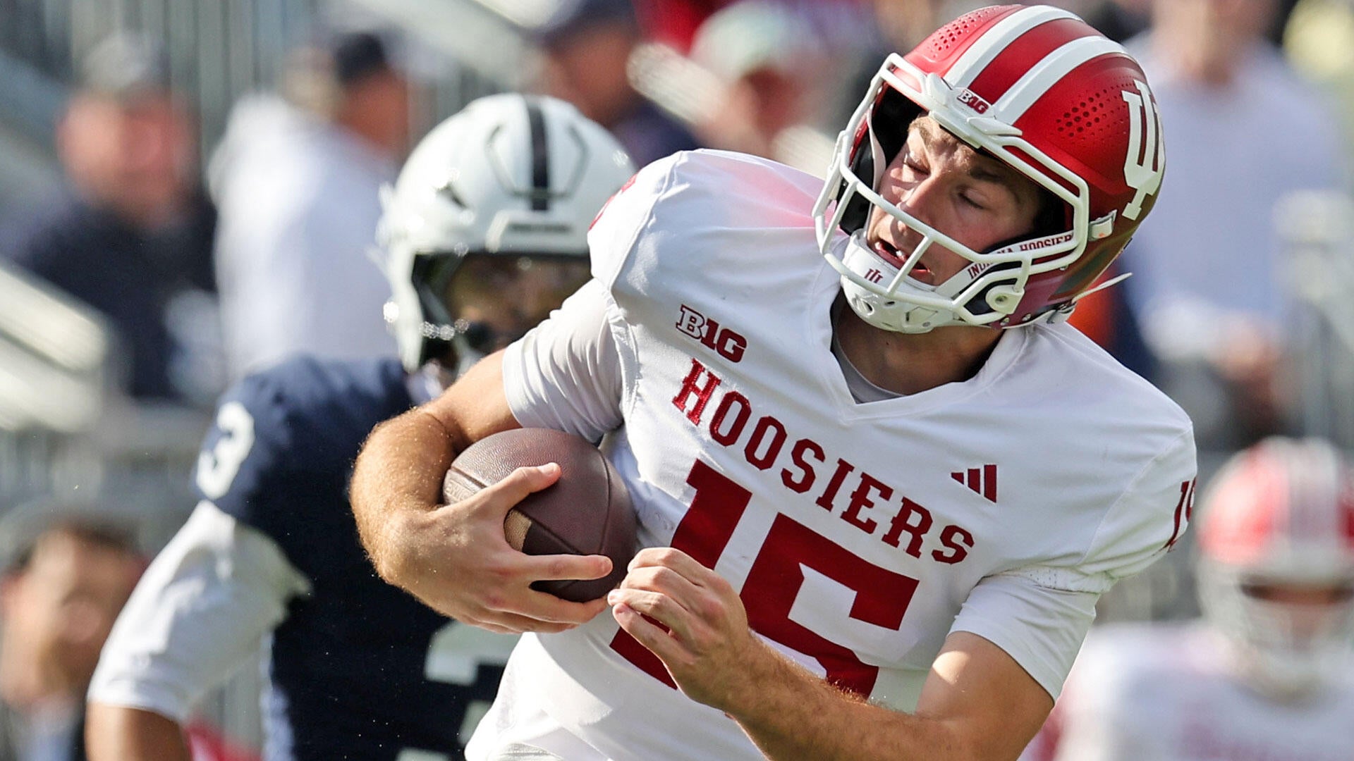 <a href="https://www.cbssports.com/college-football/news/heisman-trophy-2025-odds-fernando-mendoza-the-new-favorite-but-another-qb-offers-more-value/" target="_blank">Heisman Trophy 2025 odds: Fernando Mendoza the new favorite but another QB offers more value</a>