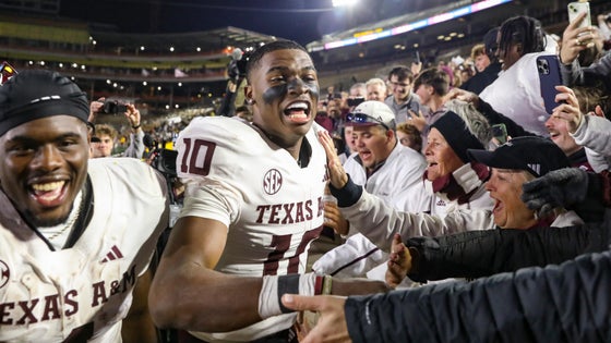 texasa-mfootballbeatsmizzou.jpg