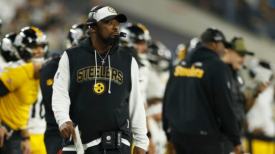 Pittsburgh Steelers v Los Angeles Chargers